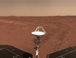 “祝融号”发现火星近期水活动迹象